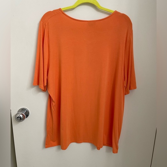 1/2 sleeve Henley - Picture 2 of 7